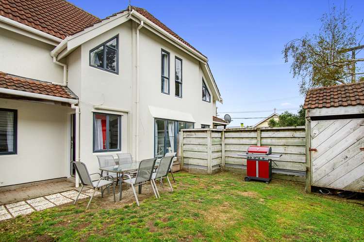 2/74 Waiwhetu Road Waiwhetu Lower Hutt City Houses for Sale One Roof