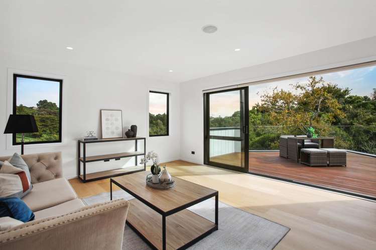 28a Oliver Twist Avenue Mellons Bay_6