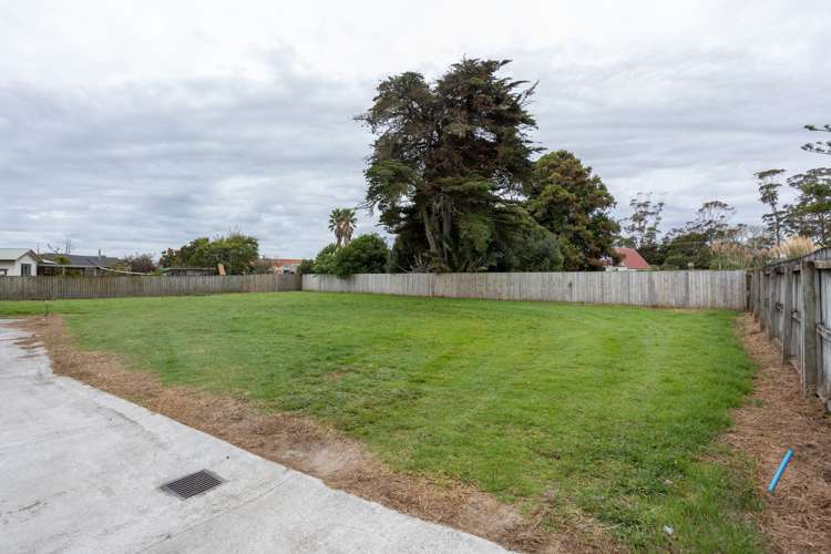 12 & 14 Aitkenhead Court Parakai_7