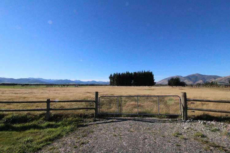480 Ellis Road Te Anau Surrounds_2