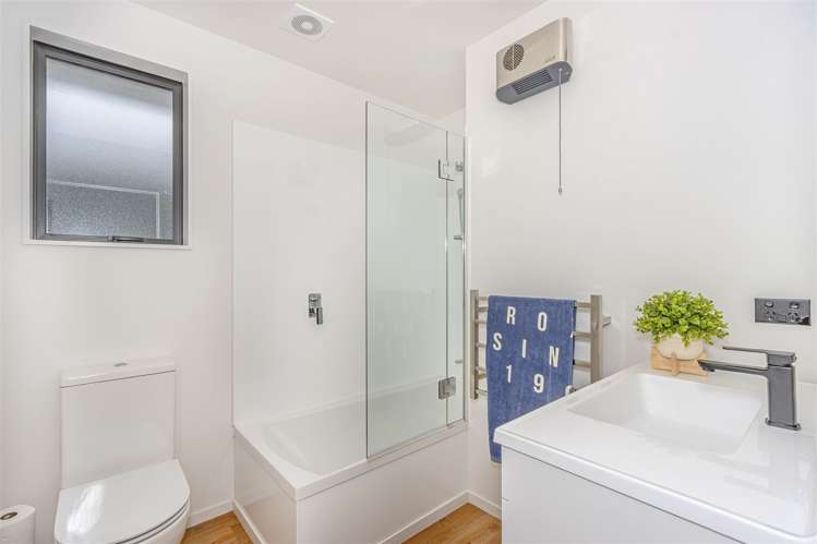 7 Royal Way Rolleston_12