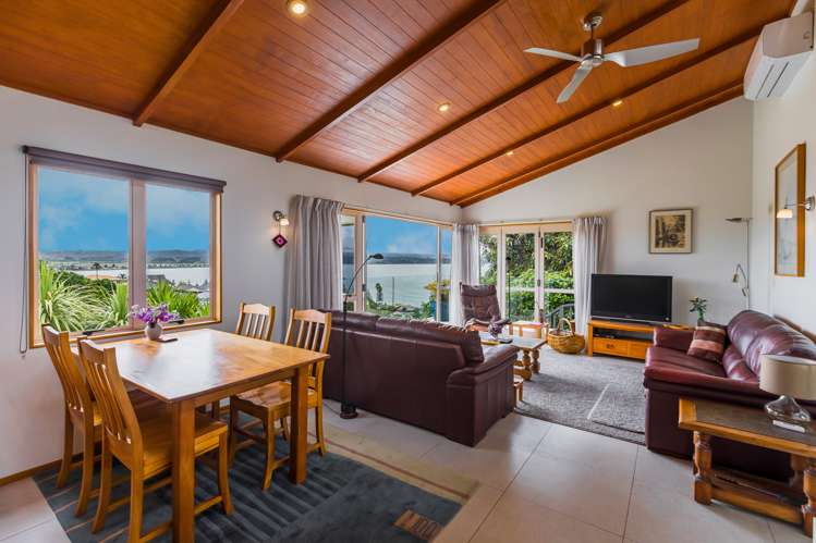 12 Cobden Crescent Bluff Hill_3