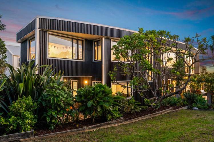 2 Ngatira Road Muriwai_46