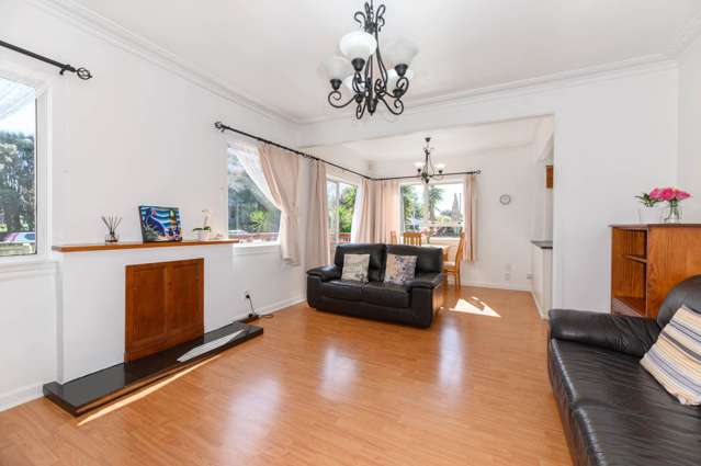 1/18 Northcote Road Takapuna_3