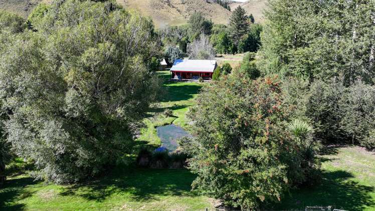 2034 Fairlie Tekapo Road Burkes Pass_26