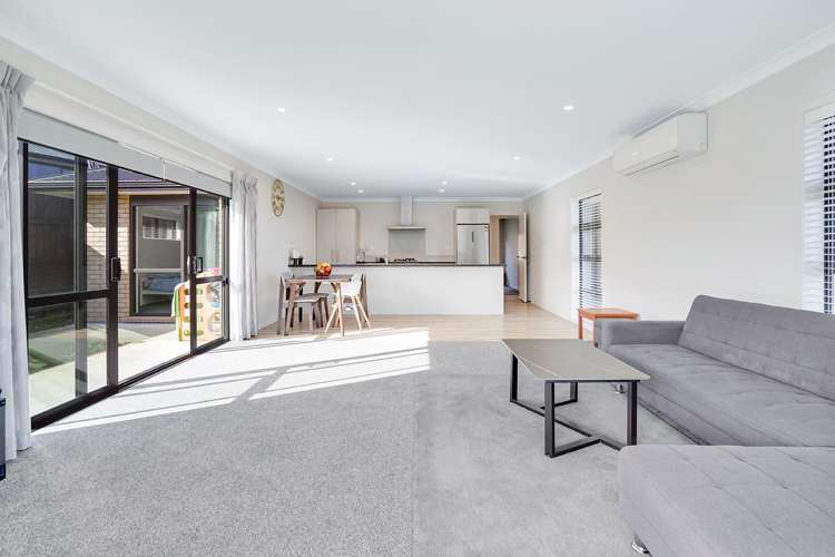 16 Andrew Hilton Close_5