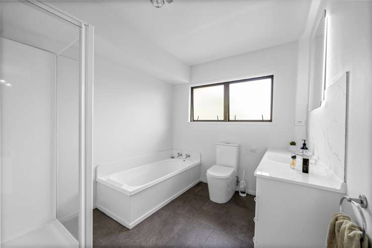 3/6 Waikato Place Saint Johns_11