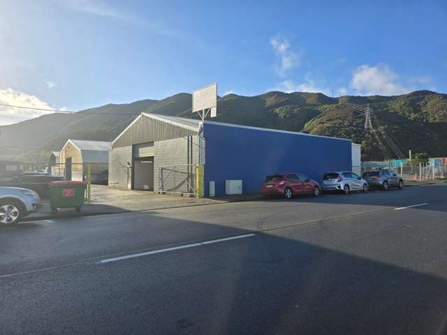 Small Workshop in Seaview/Gracefield