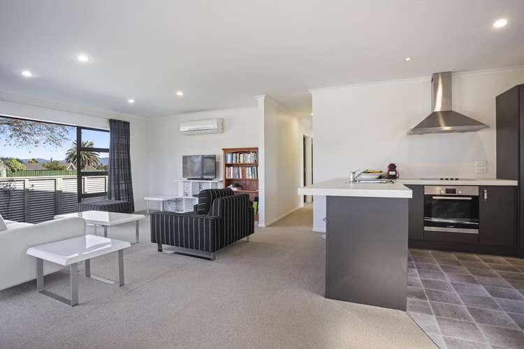 17 Tauranga Road Waihi_10