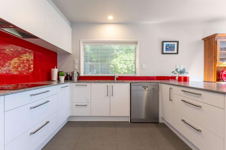 2/268 Rosetta Road Raumati Beach_7