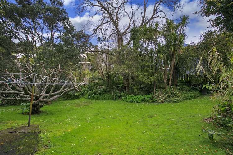 98 Beach Road Castor Bay_16