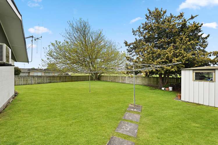 57a Saxbys Road Deanwell_25