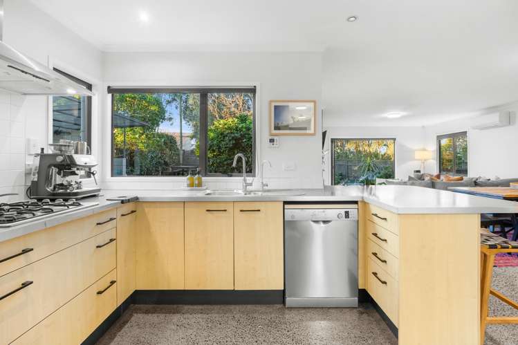 8 Vin Santo Lane Te Atatu Peninsula_6