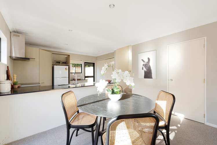 77 Woodhouse Avenue Karori_12