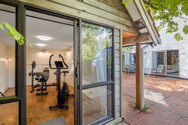 2 Ramsey Place Karori_17