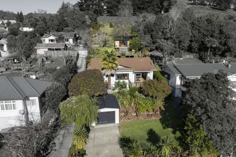 72 Toi Toi Street Toi Toi_28