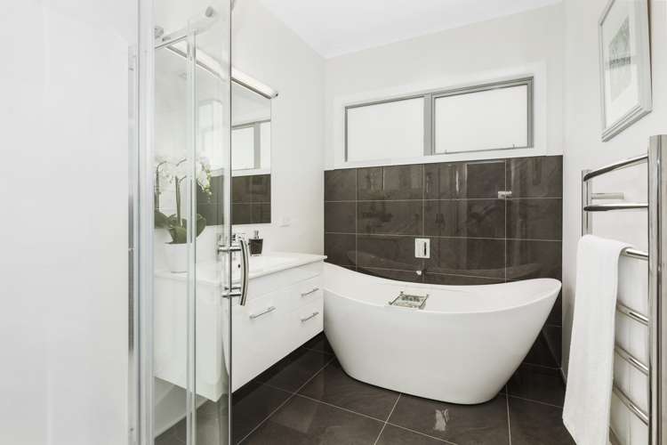 59b Laings Road Lower Hutt_12