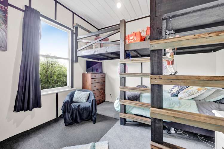 57 Fenton Street Stratford_10