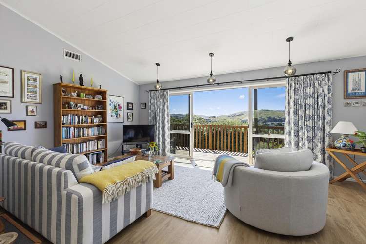 14 Kenef Road Paremata_6