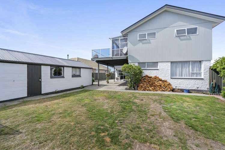 241 Shortland Street Aranui_26