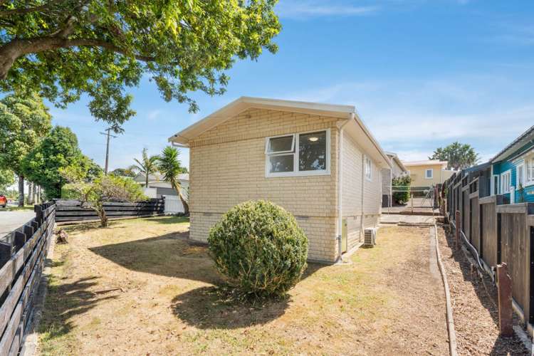 32 Hardington Street Onehunga_24