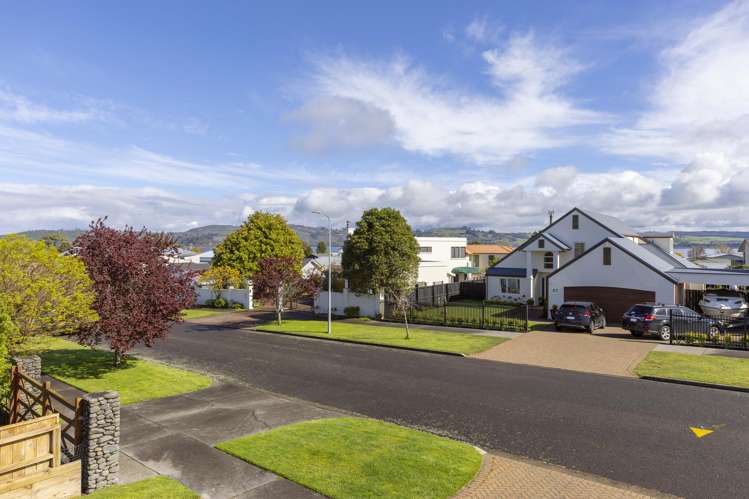 2/50 Logan Avenue Wharewaka_23