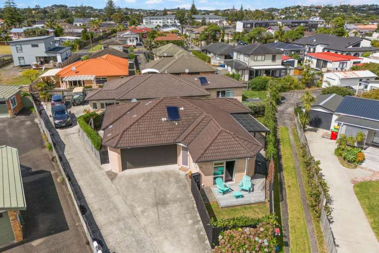 12 Ross Crescent Orewa_21