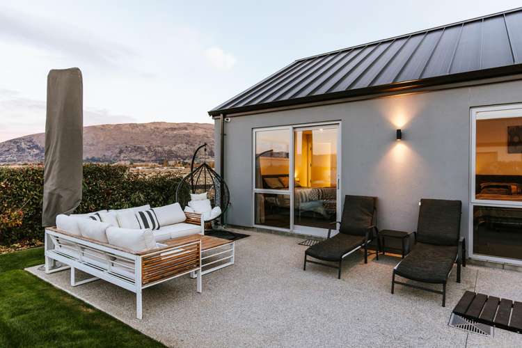 8 McDonald Street Wanaka_6