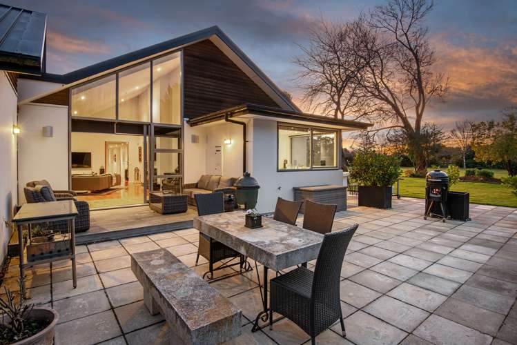 569 Johns Road Harewood_22