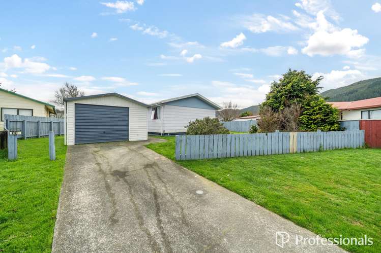 14 Honey Street Wainuiomata_25
