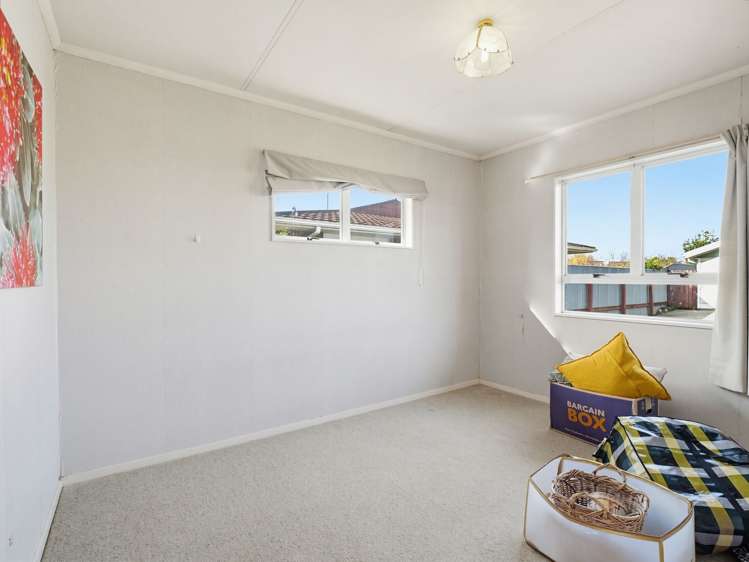 6 Raglan Avenue Cloverlea_26