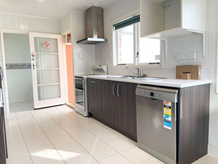 38 Smythe Road Henderson_3