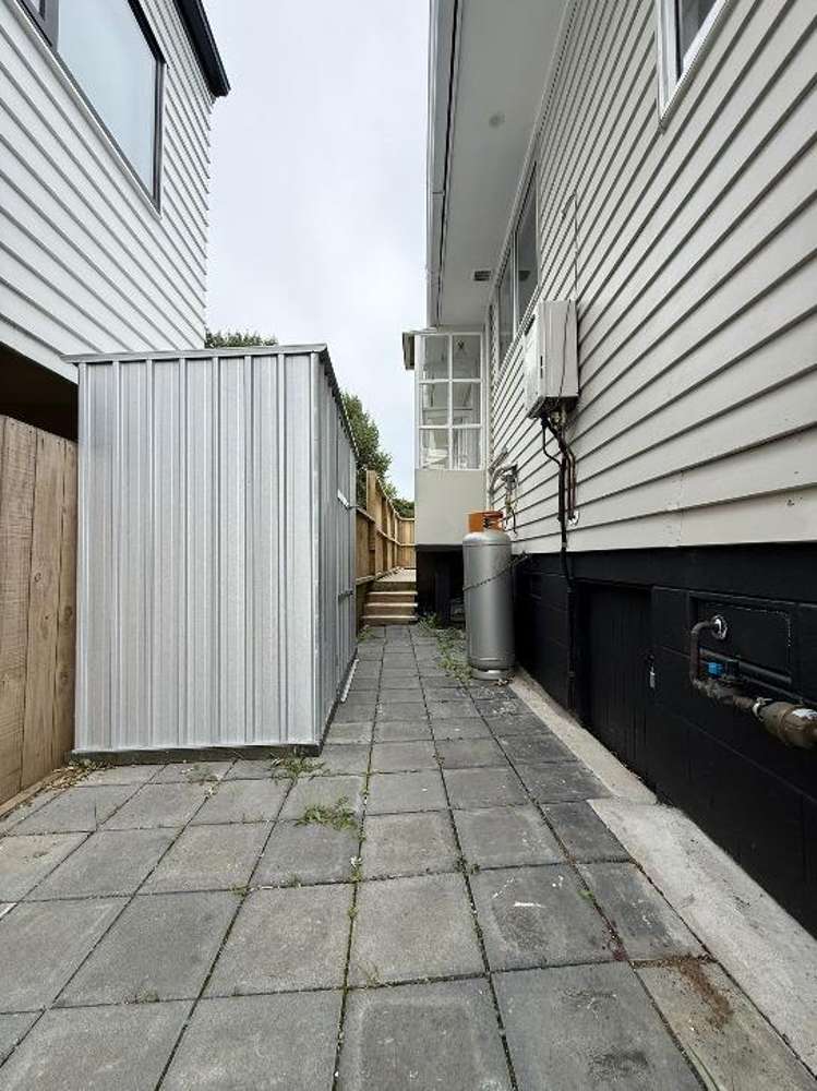 64 Henwood Road Mangere East_12