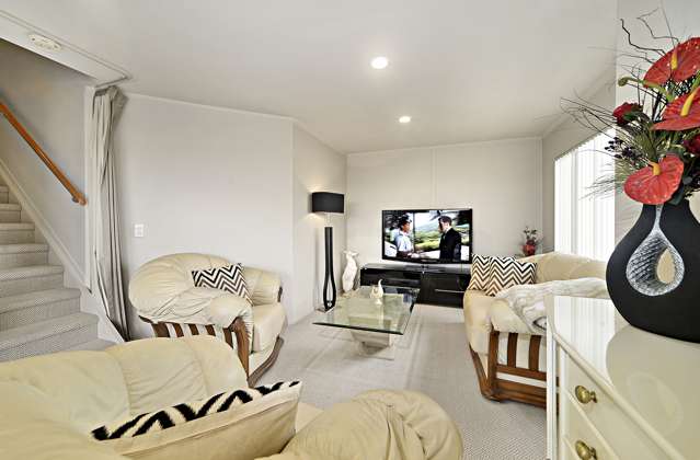 8/11 Freeman Way Manukau_2