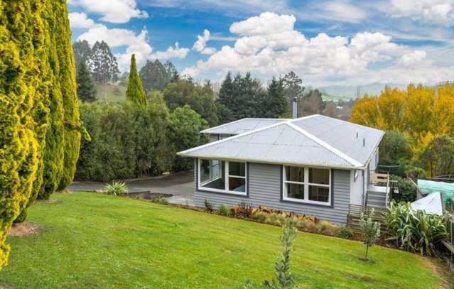 TAIHAPE - 3  BEDROOM +