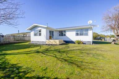 4 Cabot Place_1