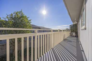 3/28 Hawkins Street_2