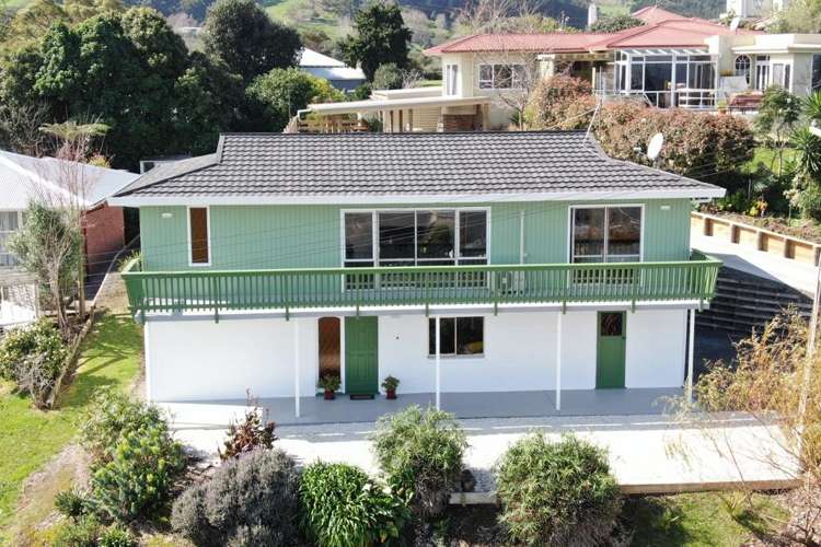 8 De Castro Street_0