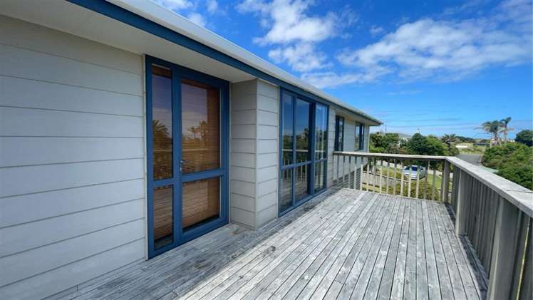 5 Moeatoa Lane Baylys Beach_10