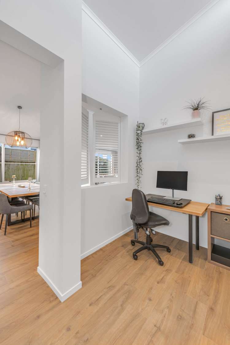 123 Pine Harbour Parade Beachlands_11