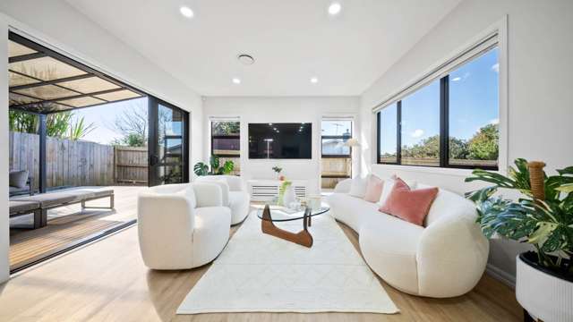 17a Ussher Place Pakuranga Heights_2