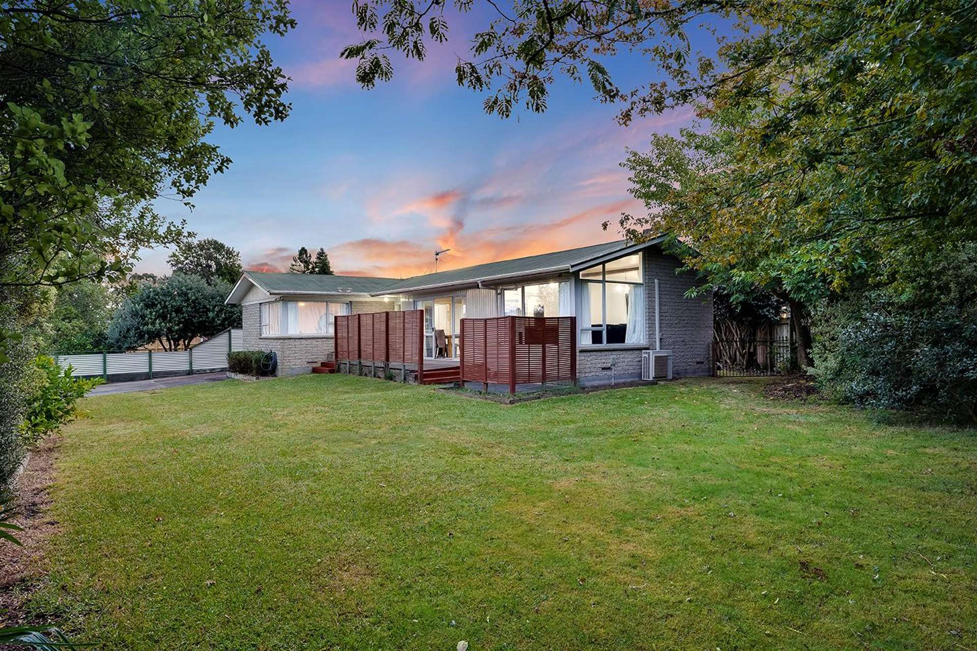 2 Margaret Place Deanwell_0