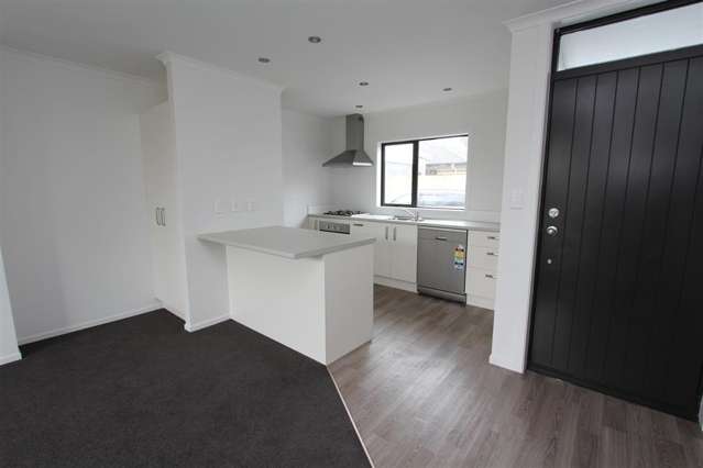 8/3 Korimako Street 1067_2