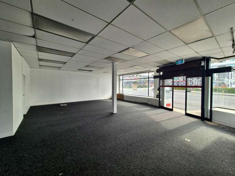 254 West Coast Road Glen Eden_1