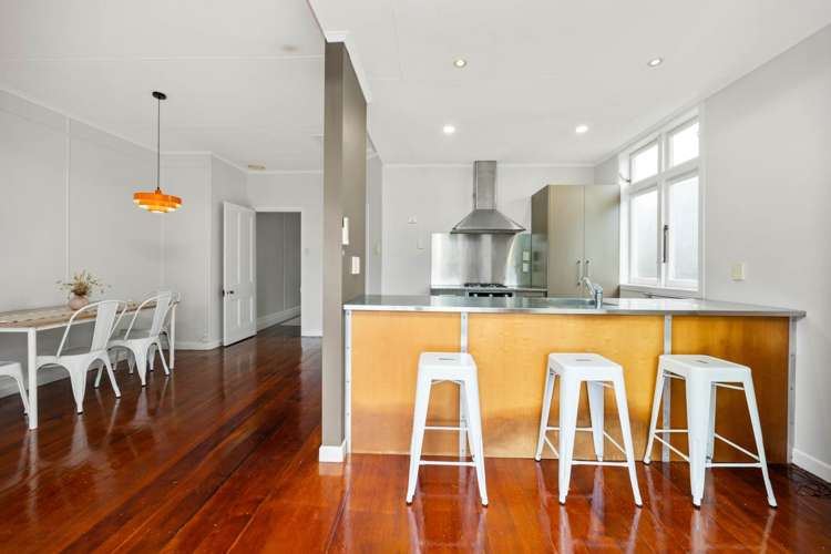2/9 Essex Road Mt Eden_2