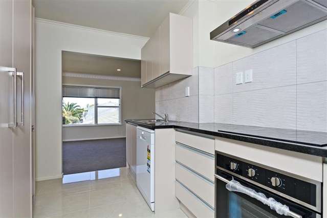 2/64 Rawhiti Road One Tree Hill_4