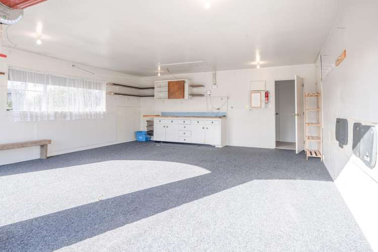 18 Robertson Street Glenholme_22
