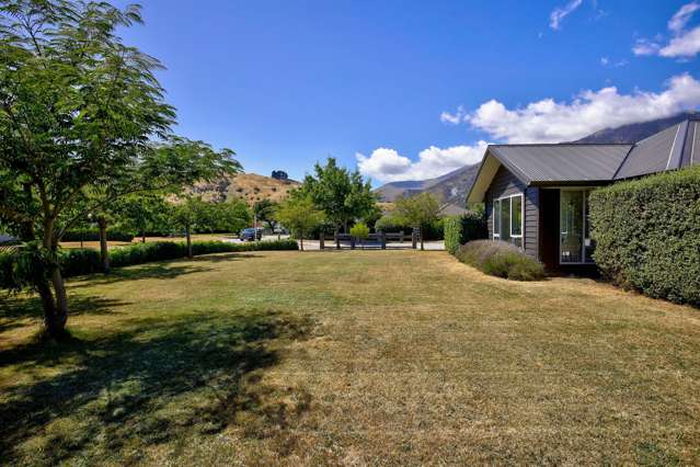 23 Bridesdale Drive Dalefield/Wakatipu Basin_1