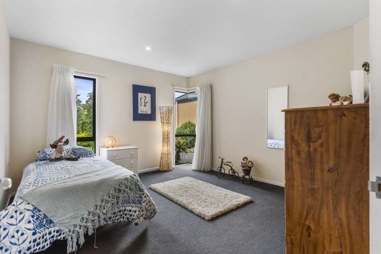 17 Piriti Drive Te Atatu Peninsula_11