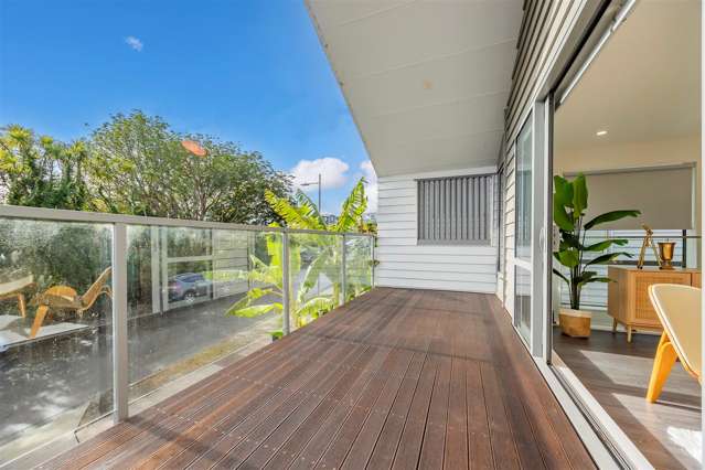 69 Joseph Street Flat Bush_2